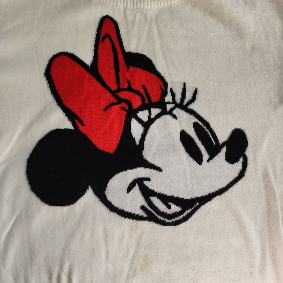 🎀Disney Cream and Red Cartoon Long Sleeve Medium Juniors🎀 - Picture 4 of 5
